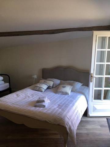 Gîte pour 4 personnes, avec jardin à Chantonnay