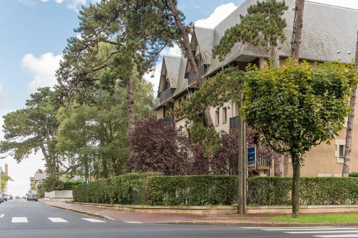 Gîte pour 4 personnes, avec Balcon ainsi que Terrasse et Jardin dans Plage De Tourgeville - 3