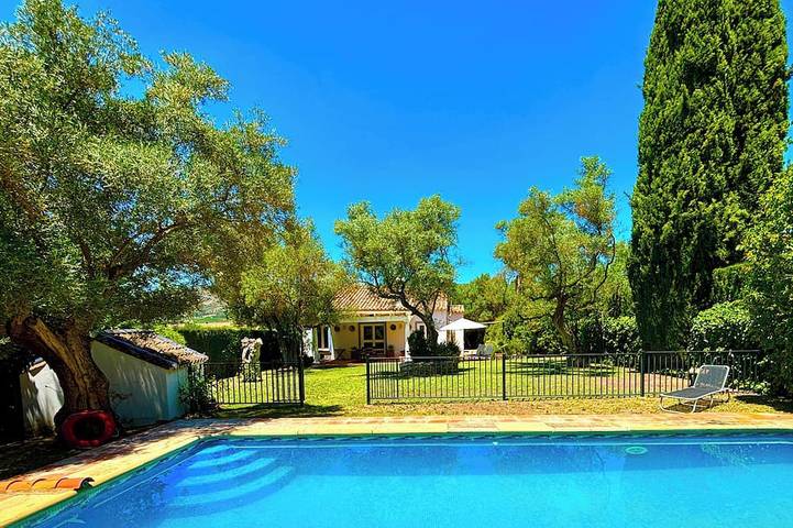 Villa for 4 people, with terrace and garden - 1