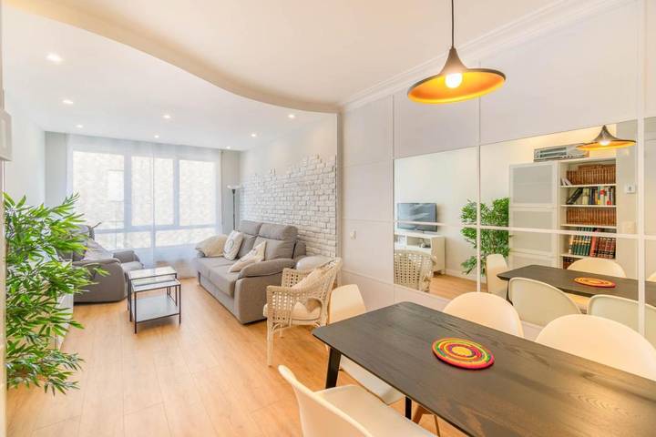 Apartamento para 6 personas, con Balcón en Pamplona