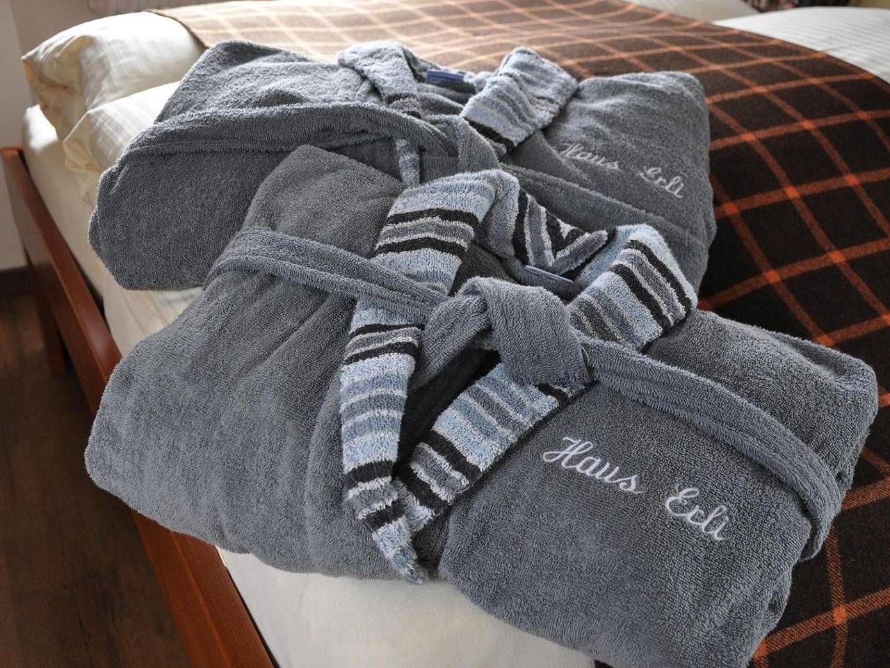 Ganze Ferienwohnung, Erli, Haus - "Nr. 1" - Ferienwohnung/2 Schlafräume/Dusche,Wc in Mittenwald, Bayerische Alpen