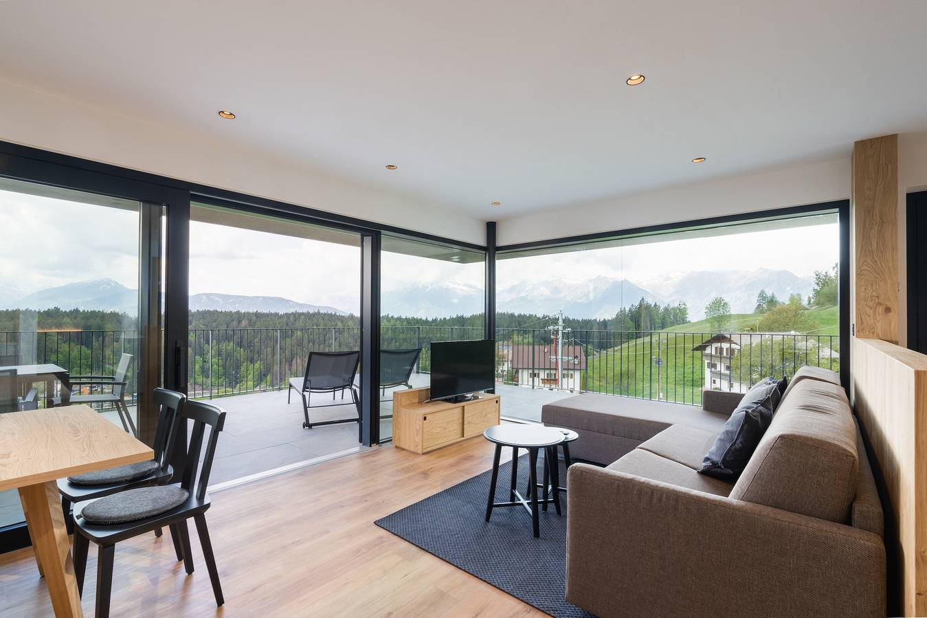 Ganze Wohnung, Ferienwohnung "Alpenrose Beim Lackl" mit Bergblick & Wlan in Hafling Oberdorf, Hafling
