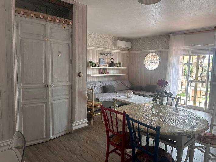 Location de vacances pour 6 personnes, avec vue et jardin à Calabardina - 2