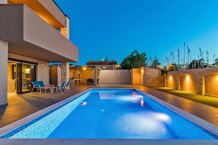 Villa für 8 Personen, mit Garten, mit Haustier in Pula - 2