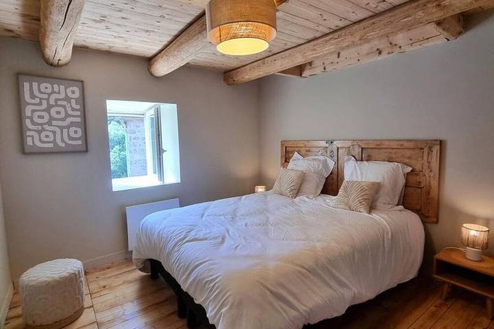 Gîte pour 12 personnes, avec jardin à Usson-en-Forez - 4