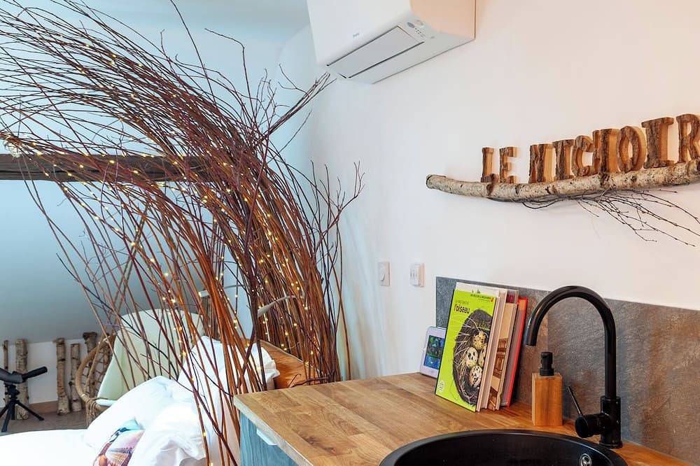 Entire apartment, Le Nichoir Cosy Évasion Well-Being And Massage Near Bourges Vierzon in Vierzon, Vierzon Region