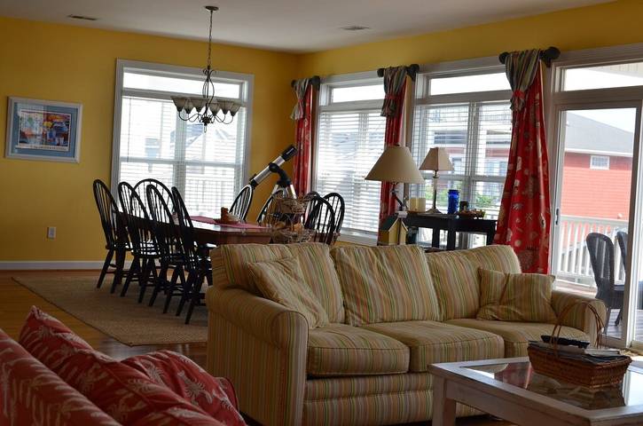 Vacation rental for 17 people, with balcony in Ocean Isle Beach