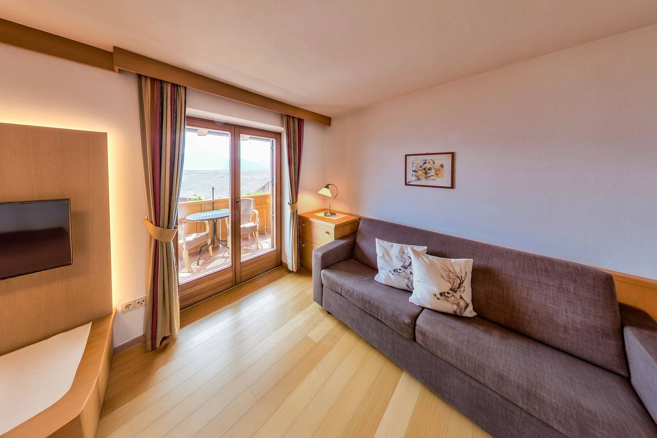 Appartement entier, Appartement de vacances "Mölten" avec vue sur la montagne, Wi-Fi, balcon et jardin in Salonetto, Meltina