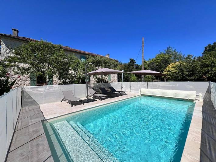 Gîte pour 8 personnes, avec jardin et piscine à Saint-Avit (Lot-et-Garonne)