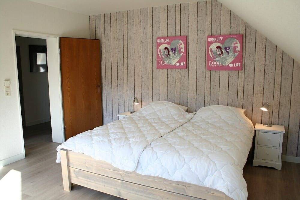 Ganze Wohnung, Geräumige und gemütliche Wohnung in Winterberg-Elkeringhuizen, Balkon und großen Garten in Elkeringhausen, Winterberg