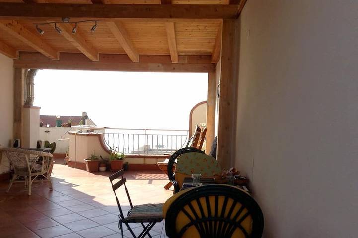 Appartamento per 2 persone, con terrazza in Furci Siculo