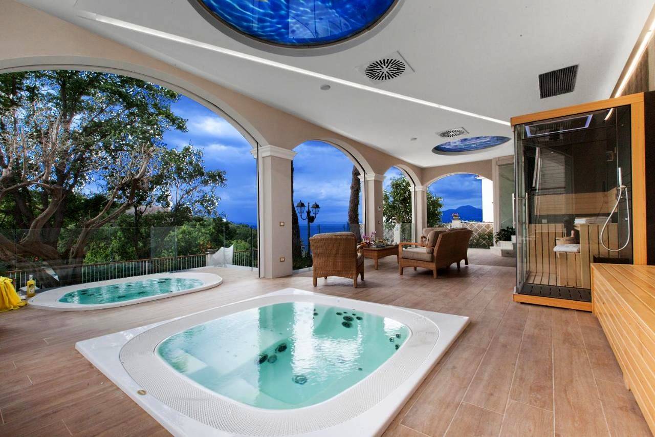 Standard Suite in spiaggia La Tonnarella, Sorrento