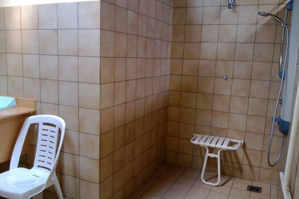 Zecamping 4* piscine couverte chalet 24m2 5 pers in Apremont, Vallée de la Loire