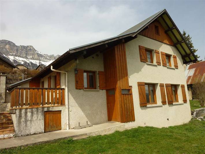 Gîte pour 11 personnes, avec jardin, animaux acceptés dans l' Isère - 2