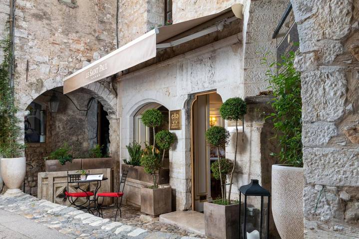 Hôtel pour 2 personnes, avec terrasse et vue à Saint-Paul-de-Vence