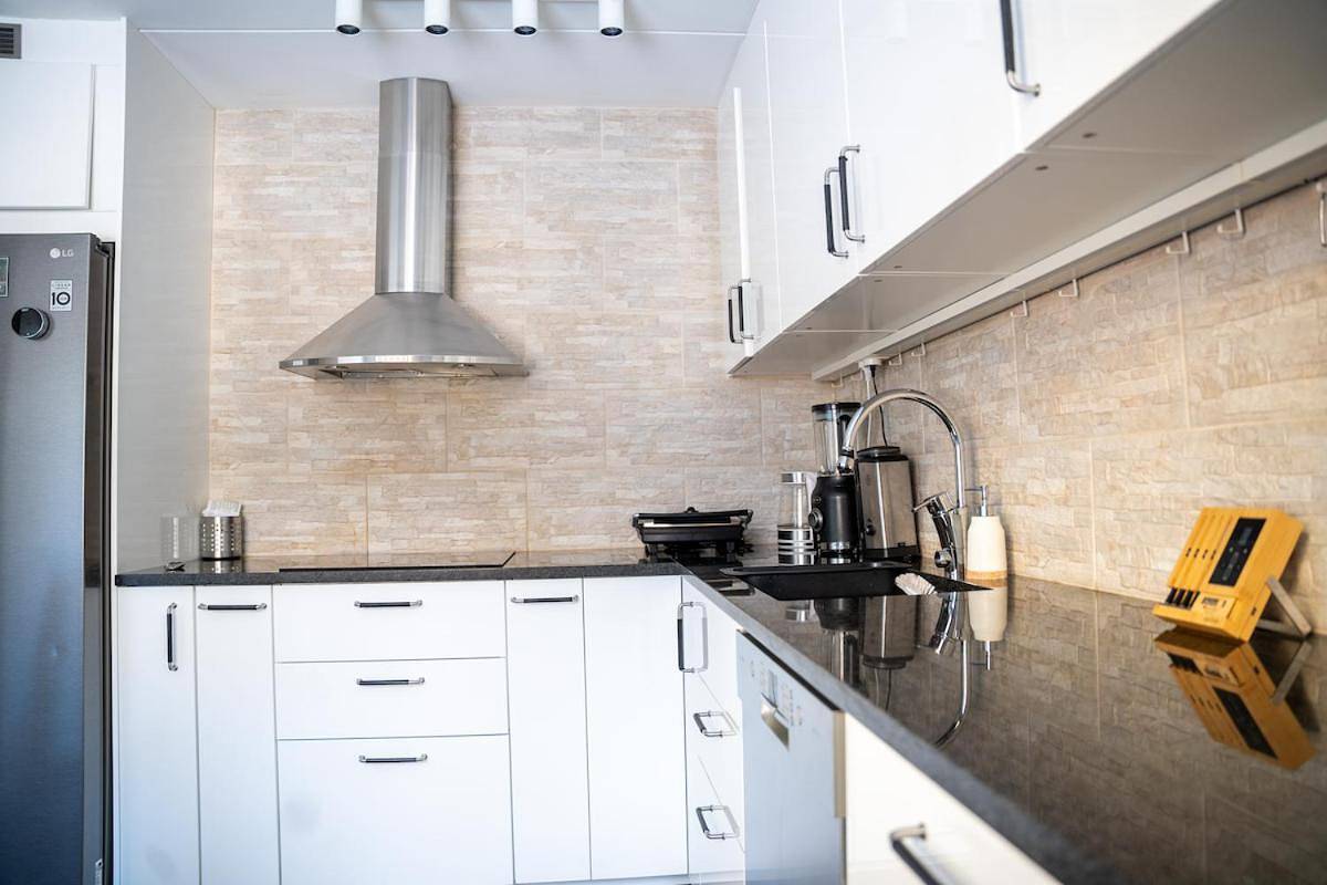 Appartement entier, One-Bedroom Apartment in Huddinge, Mer Baltique suédoise