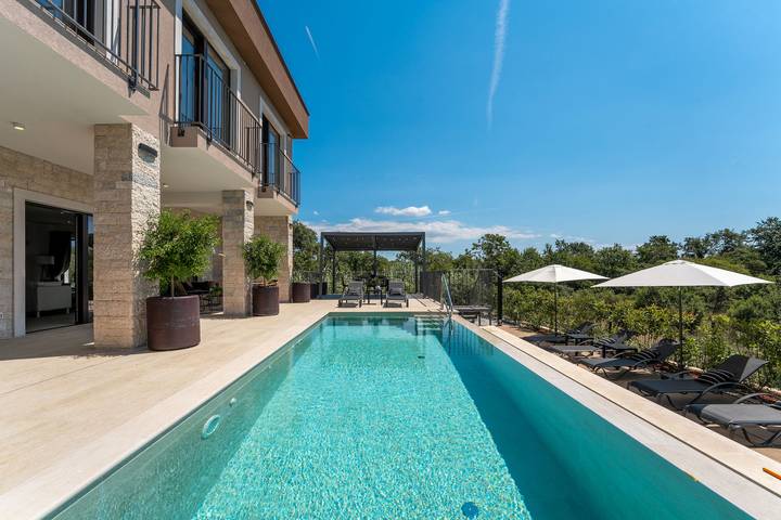 Villa mit pool für 8 Personen, mit Sauna und Pool sowie Ausblick und Garten in Poreč - 4