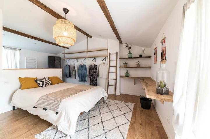 Gîte pour 4 personnes, avec balcon dans la Loire