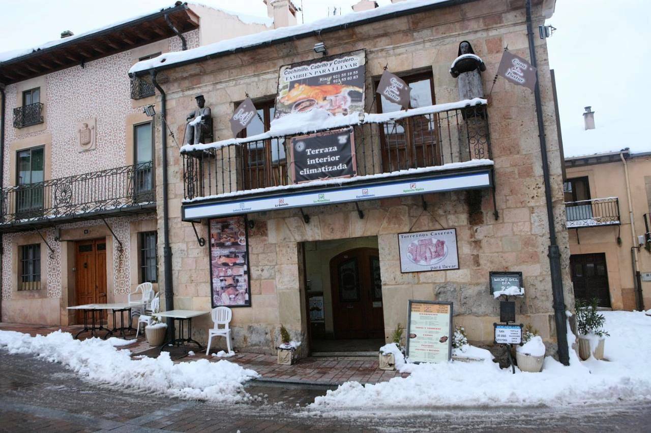 Apartamentos Turisticos Casa Pastor in Riaza, Provincia de Segovia
