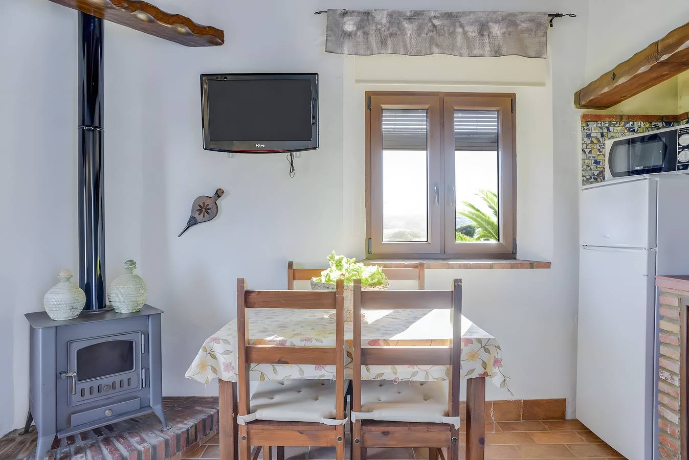 Ganze Wohnung, Apartment 'El Manzano' mit Gemeinschaftspool, Wlan und Klimaanlage in Barbate, Costa de la Luz