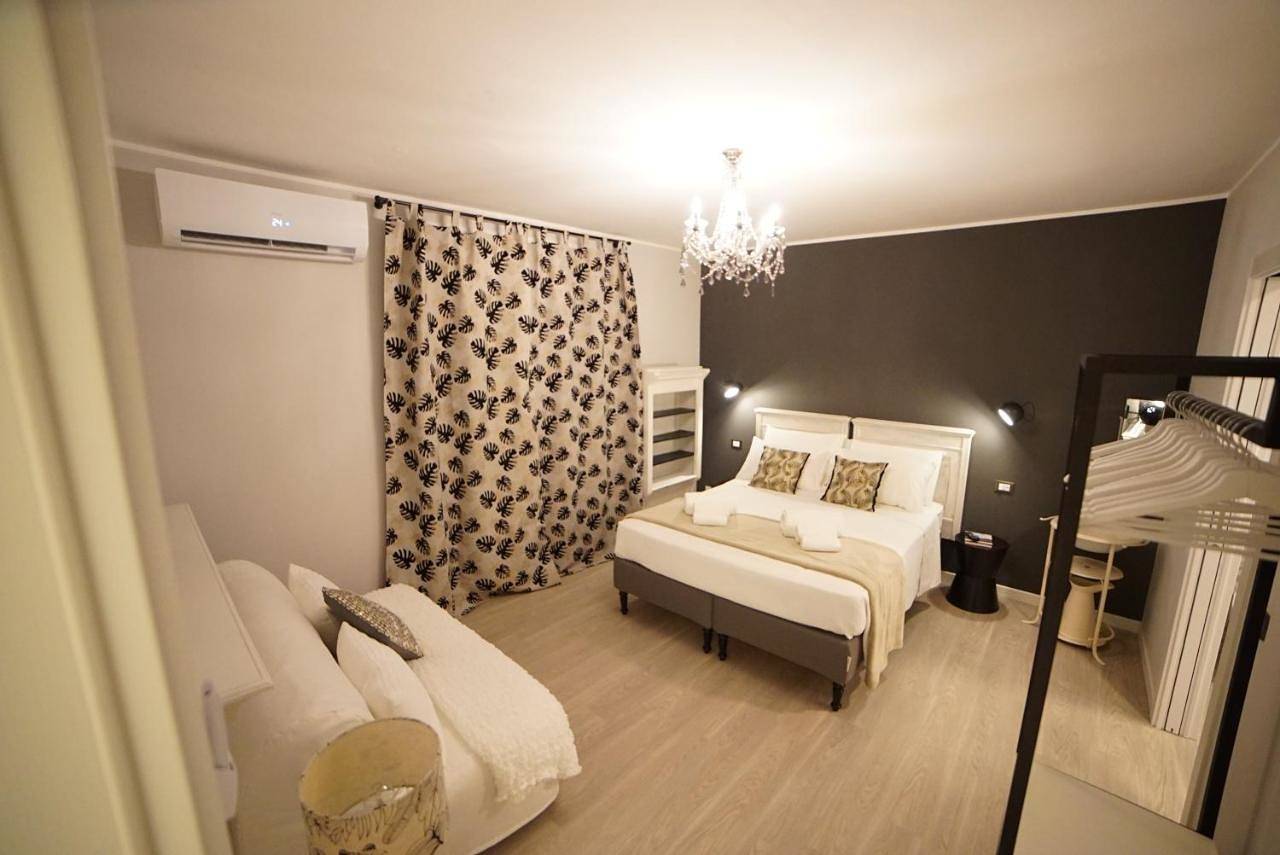 Double Room with Private Bathroom in Ravenne, Province de Ravenne