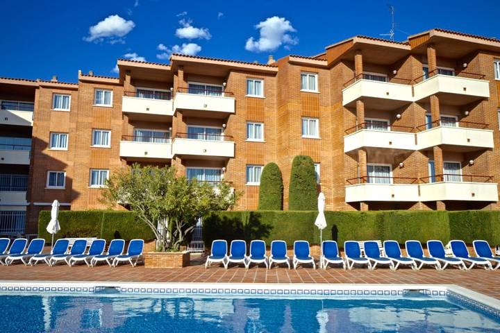 Gîte pour 8 personnes, avec piscine et balcon à El Vendrell - 2