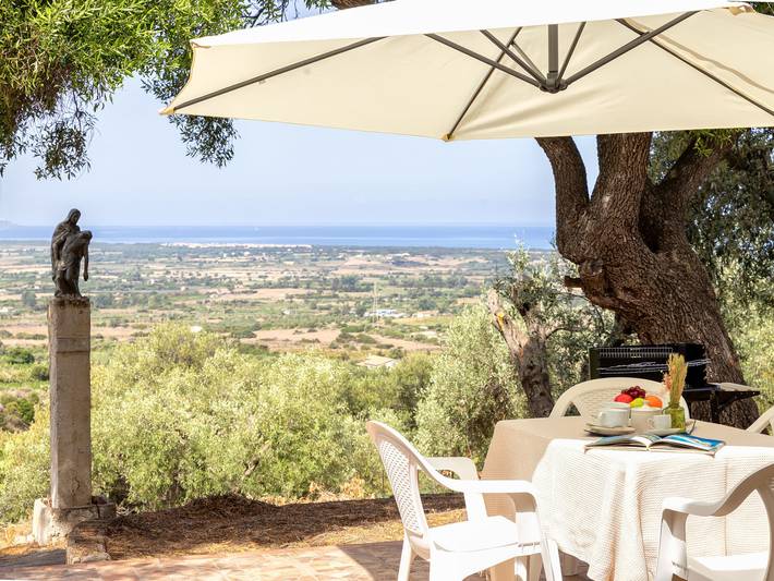Ferienhaus für 4 Personen, mit Terrasse und Garten