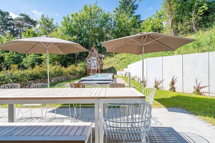 Ferienhaus für 9 Personen, mit Balkon und Whirlpool in Heringsdorf