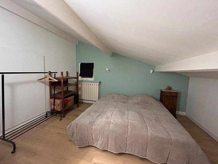 Location de vacances pour 9 personnes, avec terrasse ainsi que piscine et vue, animaux acceptés à Saint-Geniès-de-Comolas - 2