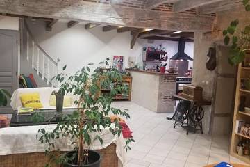 Gîte pour 7 personnes, avec terrasse à Saint-Gervais-la-Forêt