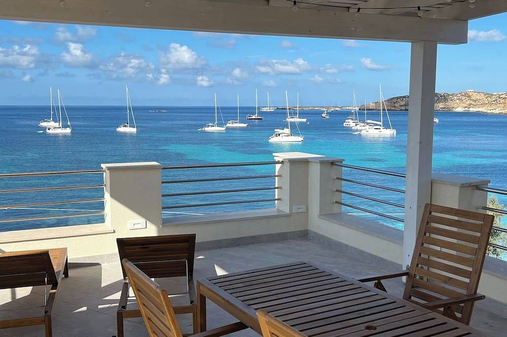 Entire apartment, Queen Studio in Favignana City, Favignana