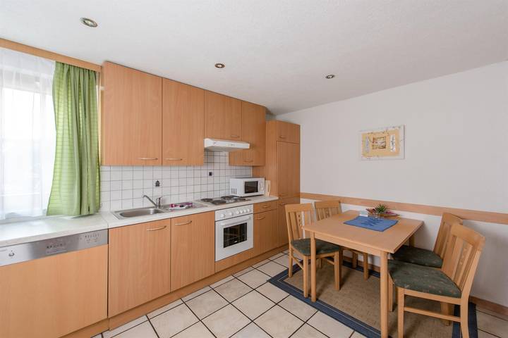 Ganze Ferienwohnung, Appartement Ystad in Hohe Tauern, Flattach