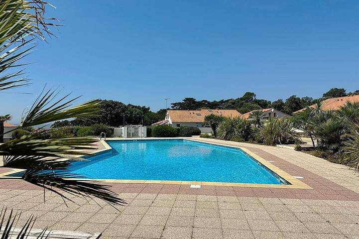 Location de vacances pour 2 personnes, avec terrasse et piscine dans Plage de La Joselière