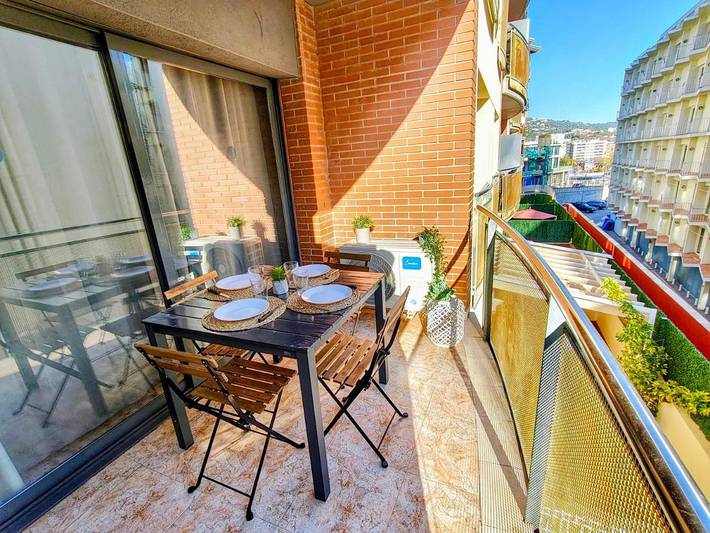 Apartahotel para 4 personas, con Balcón y Terraza en Lloret de Mar