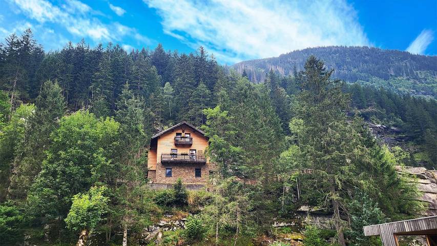 Ferienwohnung für 4 Personen, mit Terrasse und Ausblick in Böckstein