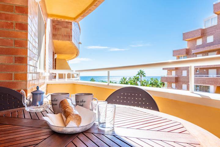 Apartamento entero, Apartamento vacacional "Acapulco 3" con vistas al mar y Wi-Fi in Marina d'Or, Oropesa del Mar