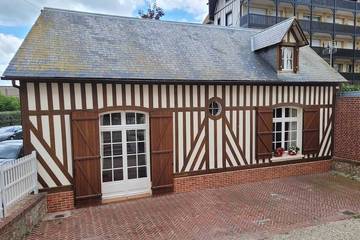 Location de vacances pour 8 personnes dans Port Morny Deauville