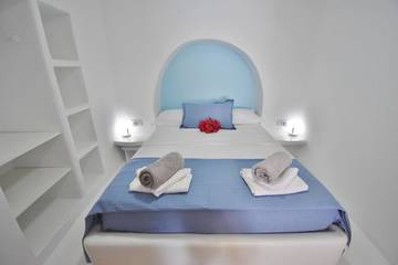 Apartment for 5 People in Milos, Cyclades, Photo 2