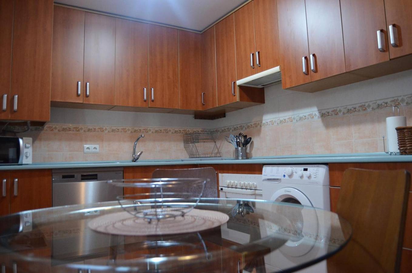 Appartement entier, Appartement 'Ojaranzo' avec vue sur la montagne, Wi-Fi et climatisation in Candeleda, Valle del Tiétar