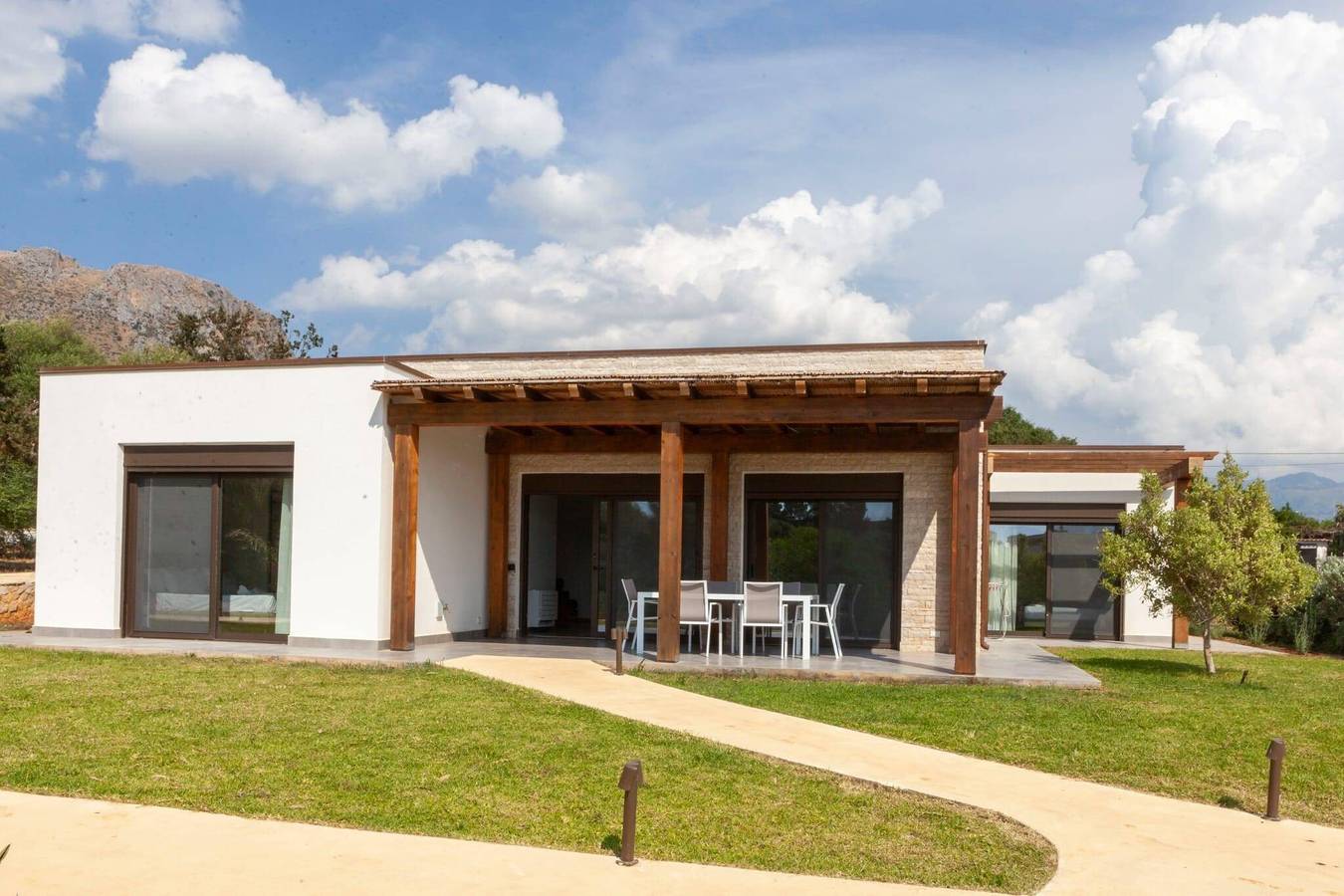 Villa 'Premium Sicily - Exotica' con vista mare, Wi-Fi e aria condizionata in Citta del Mare, Terrasini