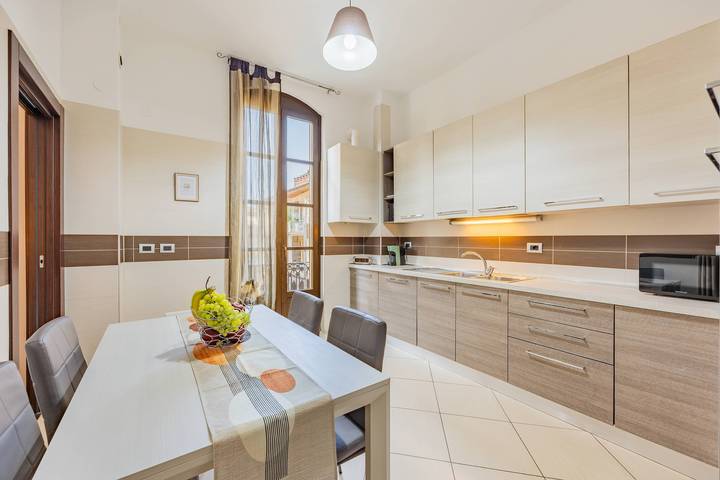 Ganze Wohnung, Eleven Maison [Centro Cuneo zona sferisterio] in Cuneo, Cuneo Provinz