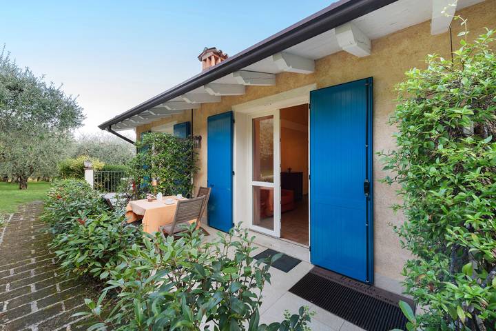Ferienwohnung für 3 Personen, mit Seeblick und Garten in Soiano del Lago