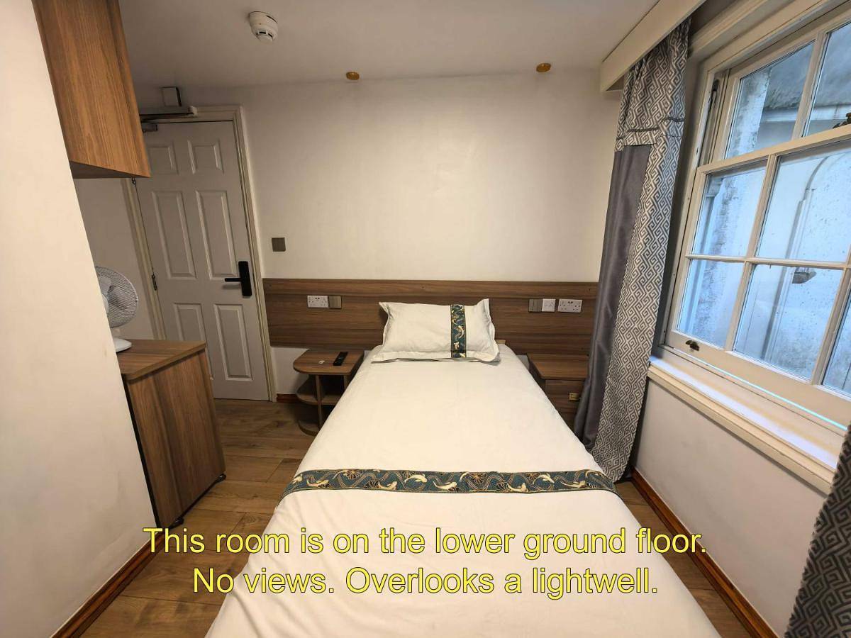 Small Double Room in Brighton, Sussex