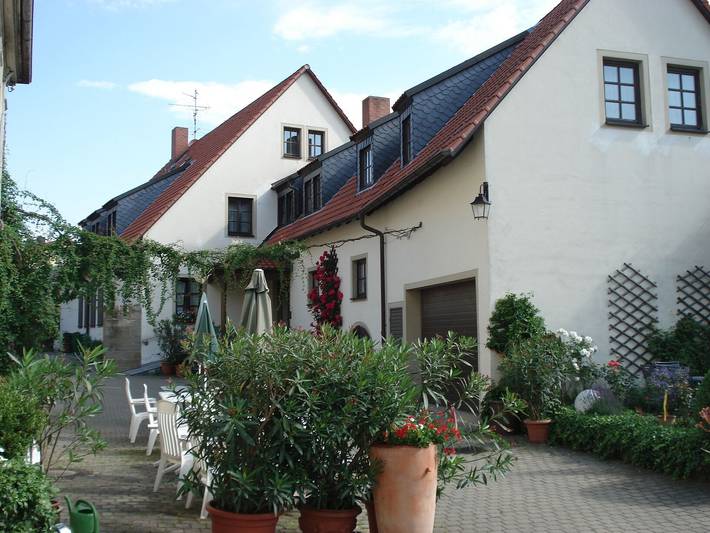 Gasthof-Hotel "Zur Schwane" - Einzelzimmer in Abtswind, Fränkisches Weinland