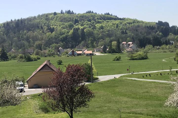 Gîte pour 9 personnes, avec Terrasse et Jardin