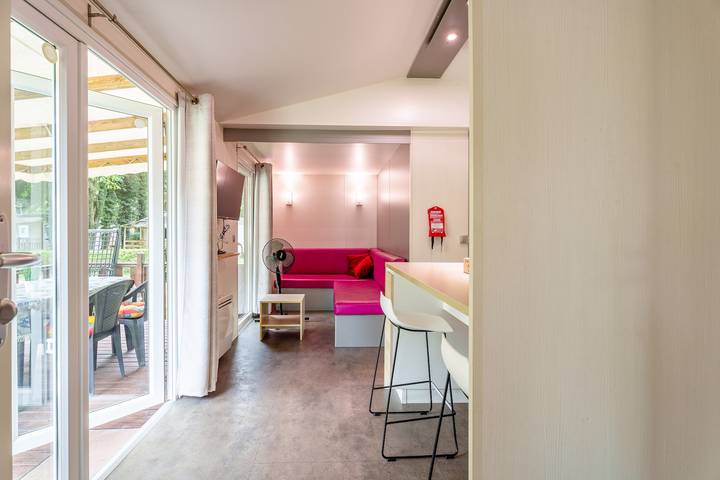 Appartement entier, Appartement 'Lydia's Mobilhome' avec piscine commune, terrasse et jardin privés in Boofzheim, Région de Sélestat-Erstein