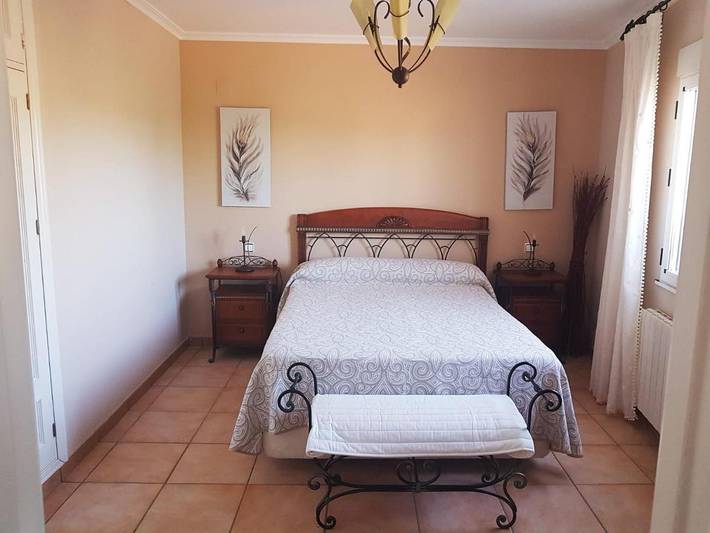 Casa rural para 18 personas, con jardín además de vistas y piscina en Nohales - 2