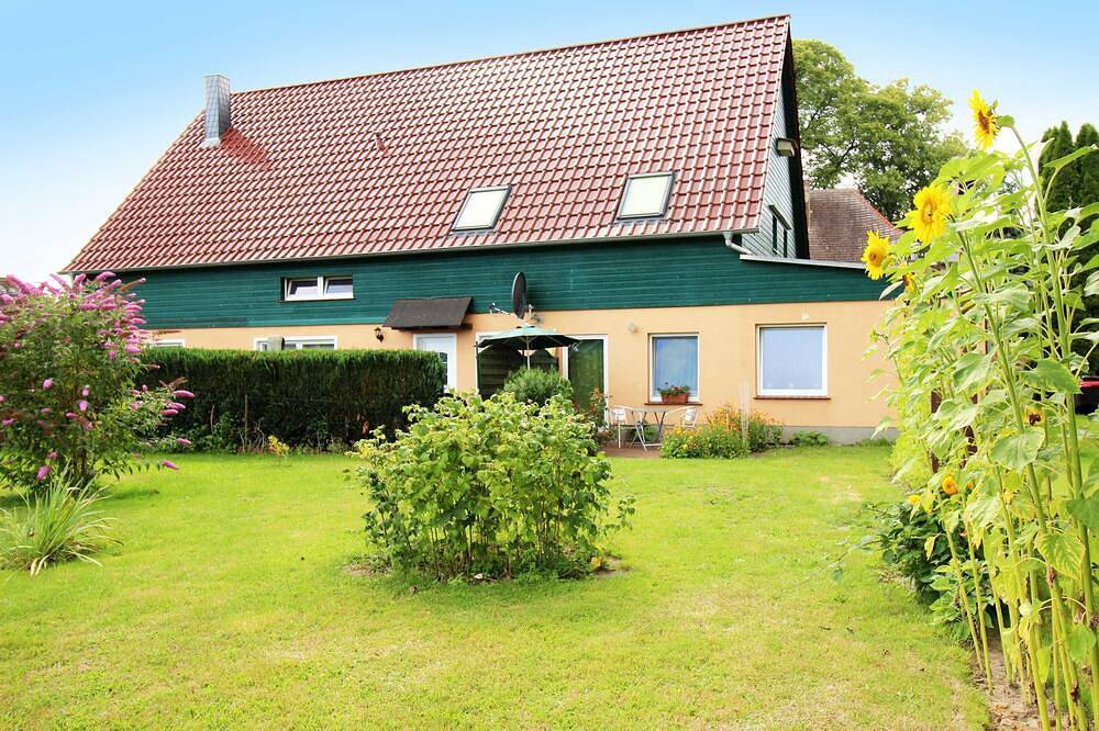 Meise - Family Pension & Apartments Lindenhof in Kachlin, Dargen