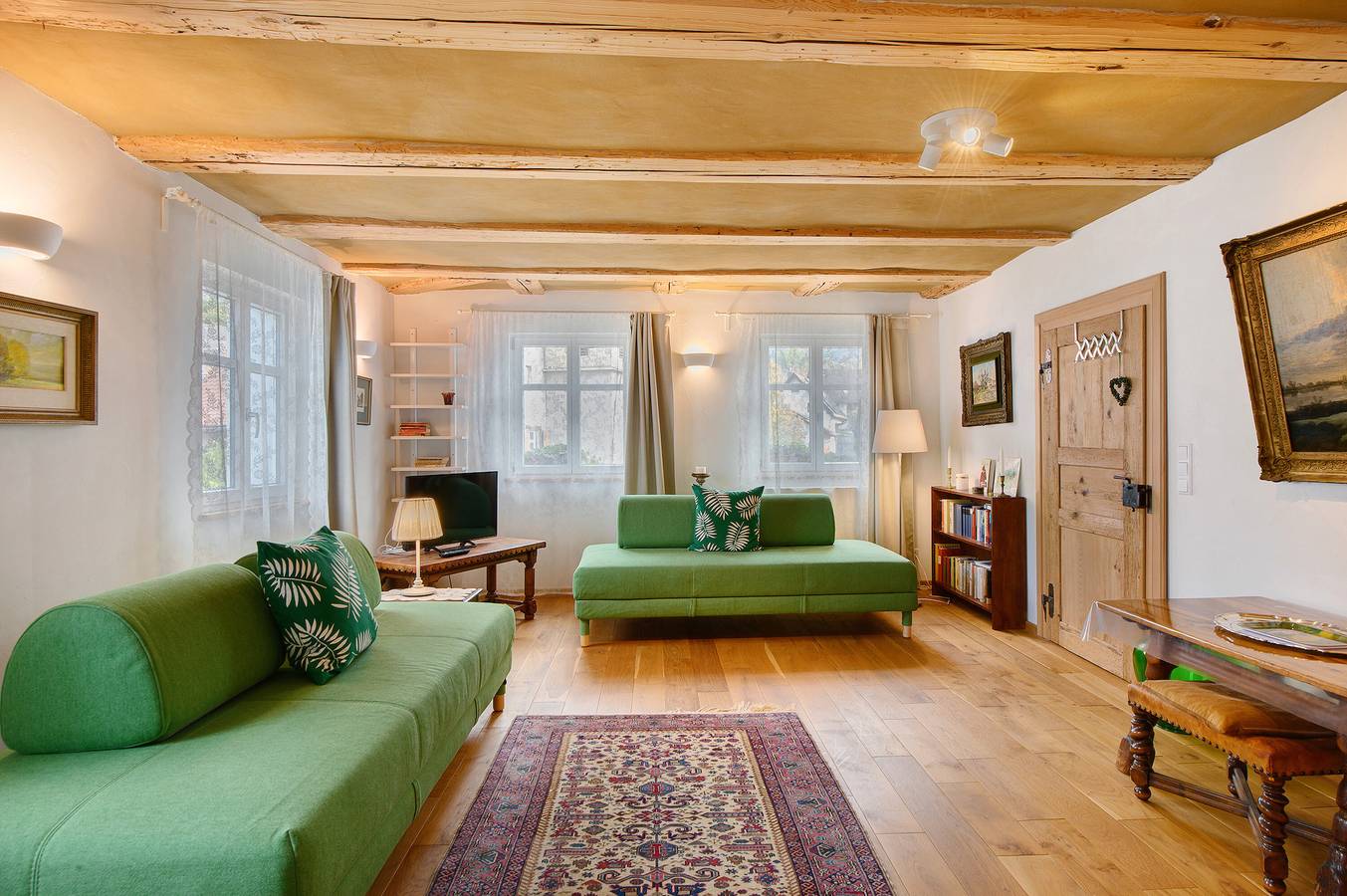 Ferienhaus 'Zur Alten Dame' mit Bergblick, privatem Garten und Wlan in Lipburg, Badenweiler