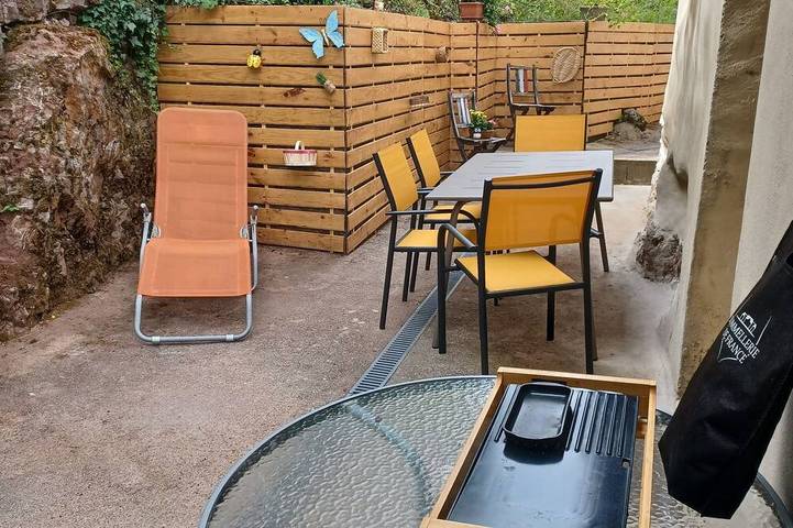 Gîte pour 4 personnes, avec Terrasse